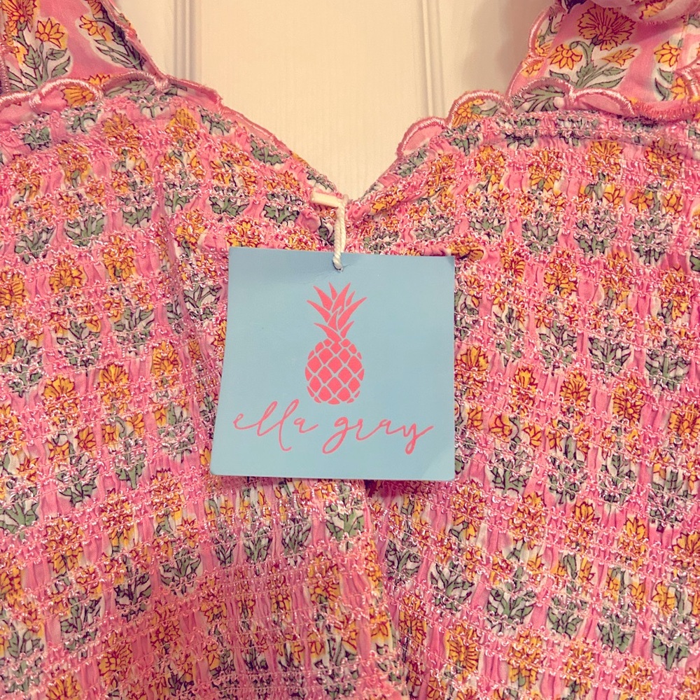 Ella Gray boutique top!